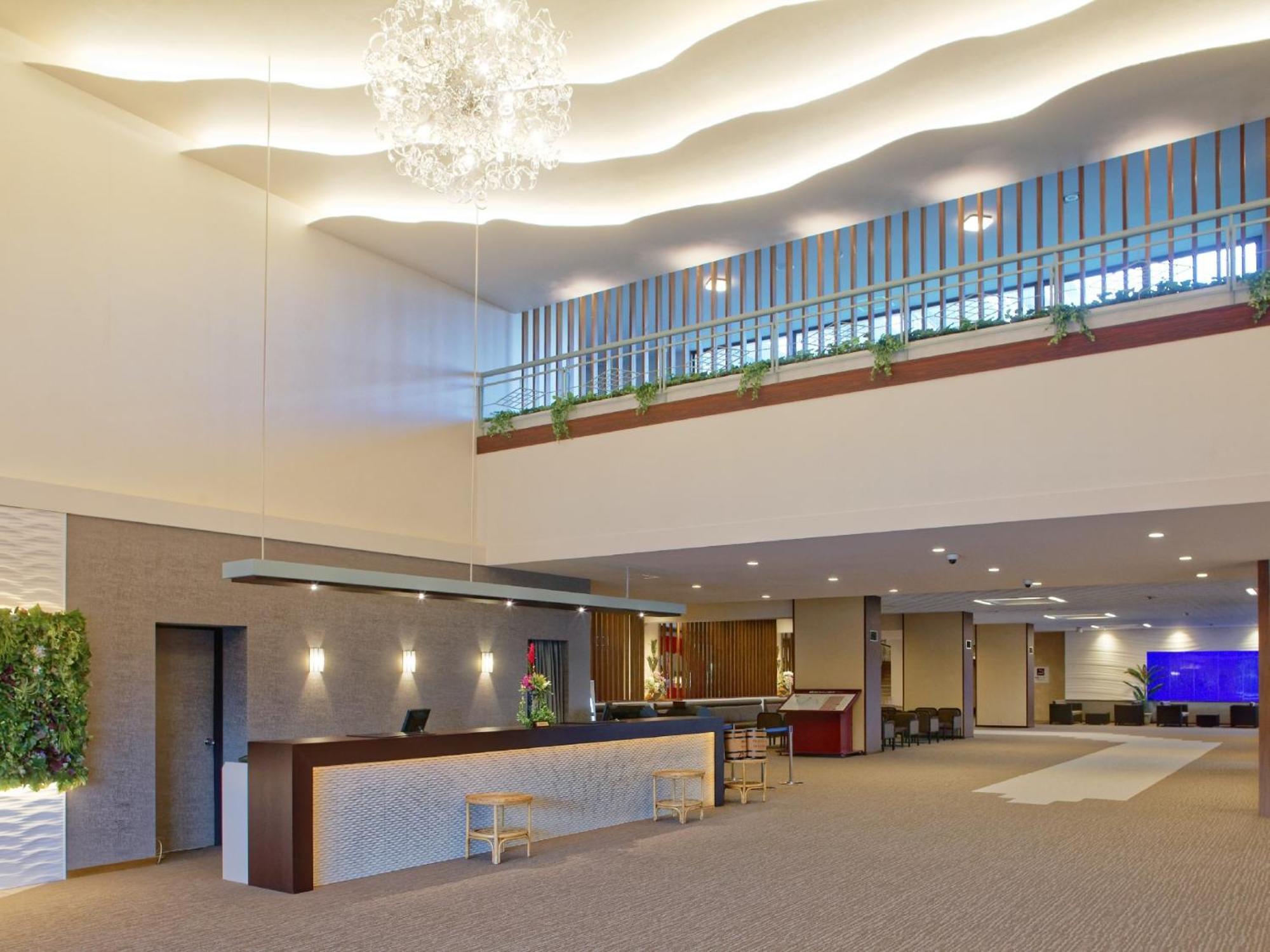 Ooedo Onsen Monogatari Premium Shirahama Saichoraku Hotel Kültér fotó